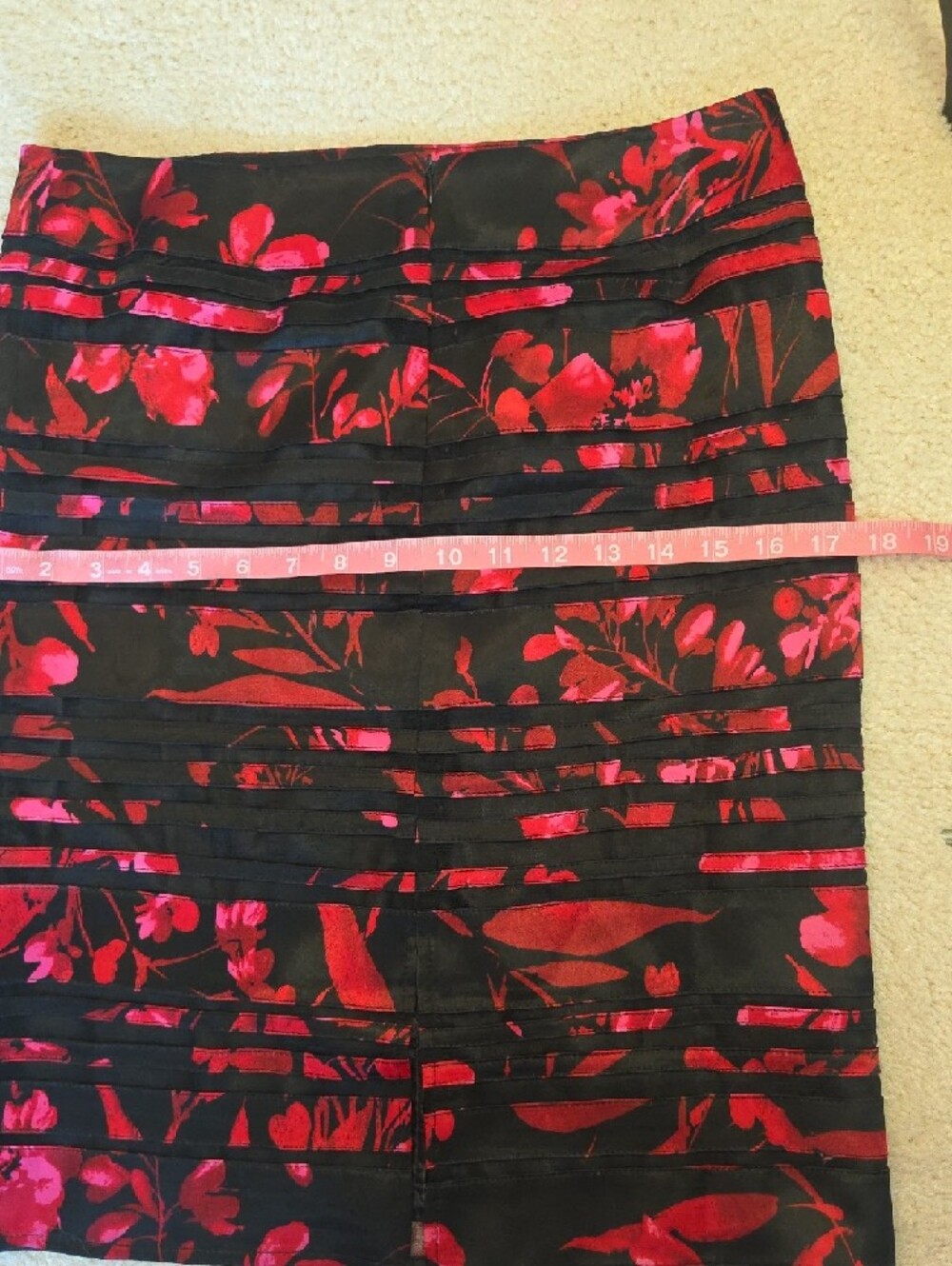 Black Satin And Mesh Banded Pencil Skirt with Red Floral Print, SIZE 4 - Picture 7 of 8